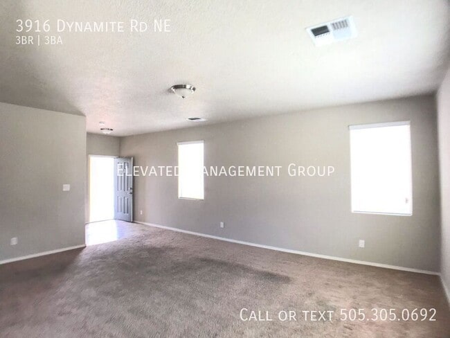 Photo - 3916 Dynamite Rd NE
