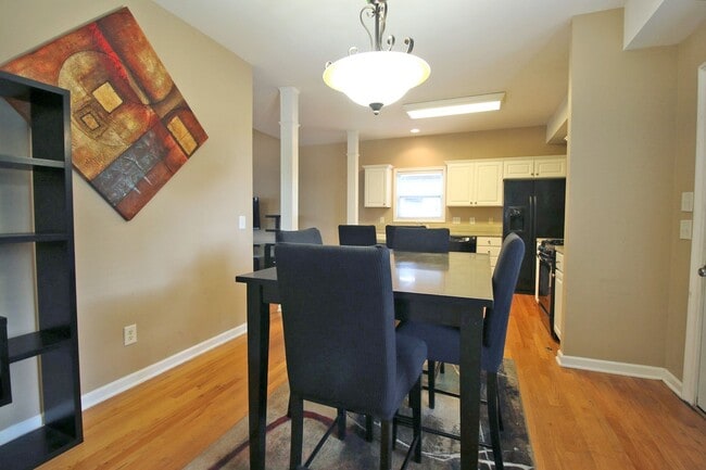 Photo - 1013 Pine St