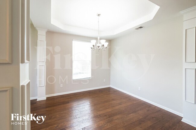 Photo - 987 Cedarfield Ln