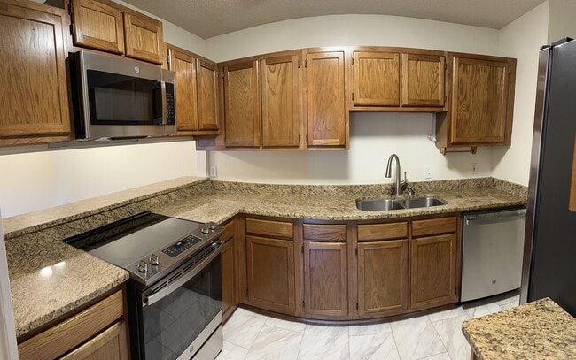 Photo - 21 Maplecrest Dr