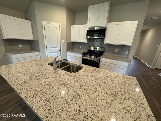 Photo - 325 White Pine Dr