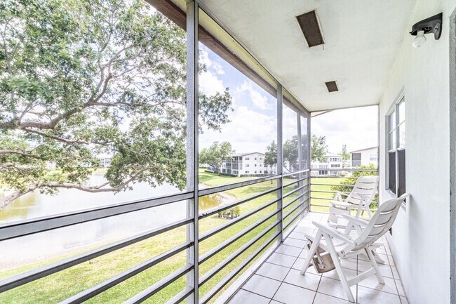 Photo - 32 Fanshaw A Unit A