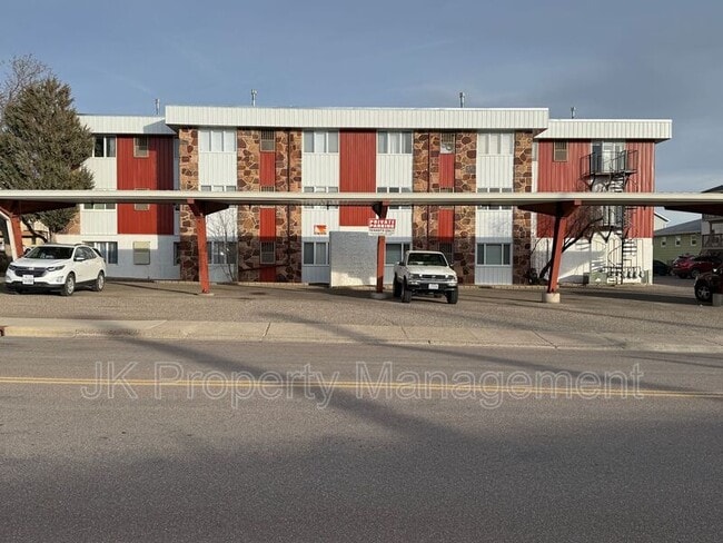 Building Photo - 2300 14th Ave S