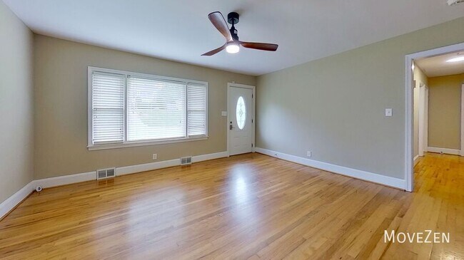 Photo - 2301 Cherokee Ln