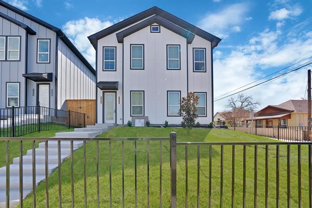 Building Photo - 302 E 7th St