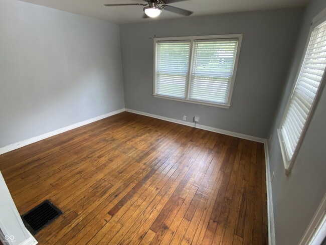 Photo - 607 N Tibbs Ave