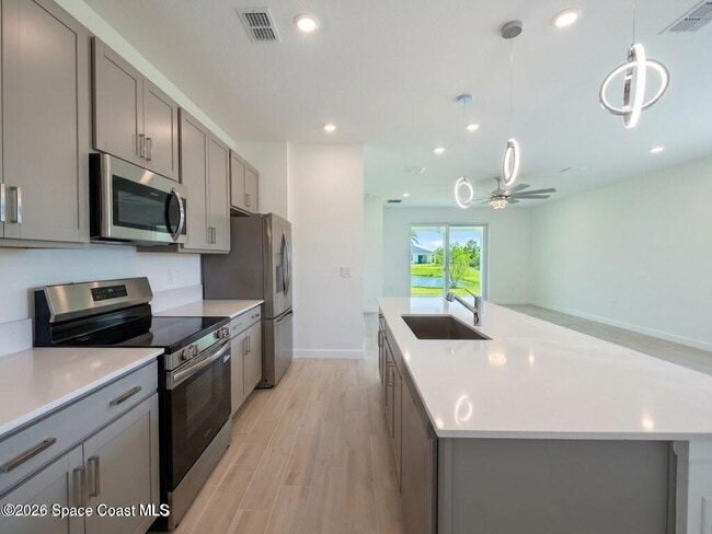 Photo - 2488 Island Ave NW