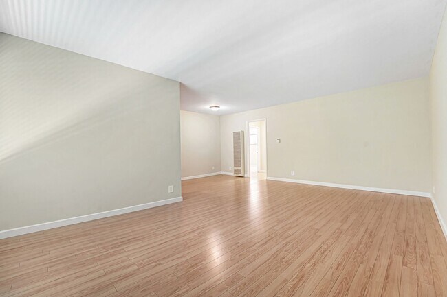1314 Euclid St Unit 05