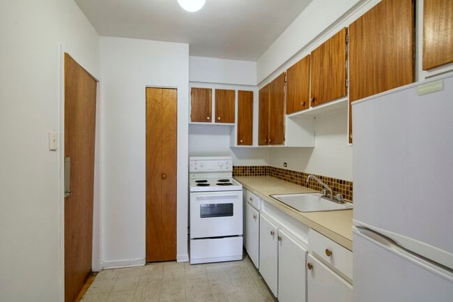 Photo - 2400 Av. Van Horne Unit 305