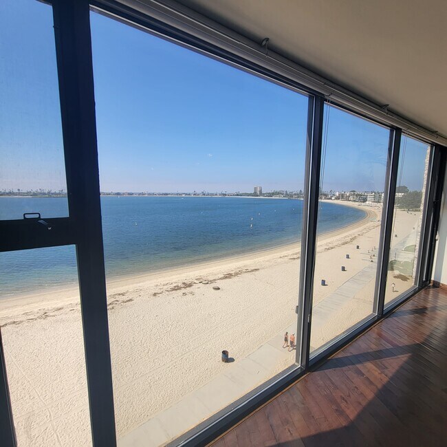 Photo - 3916 Riviera Dr