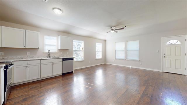 Photo - 2104 Daniel St