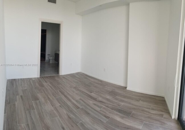 Photo - 801 S Miami Ave