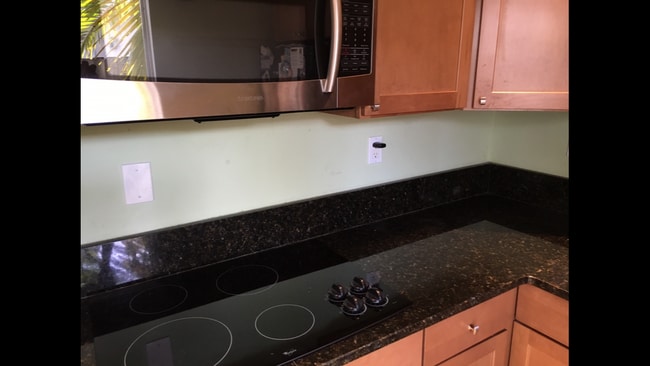 Photo - 1008 NE 11th St - Side Unit Unit 1008 Side