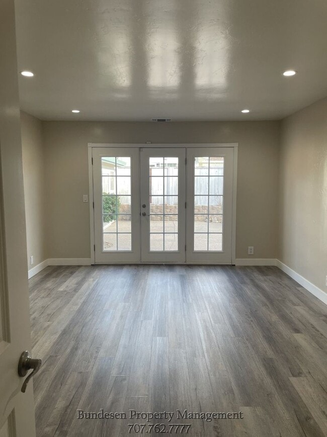 Photo - 501 Marbella Ln