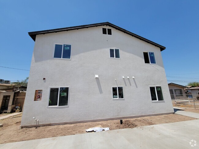 Building Photo - 933 Rockwood Ave Unit Apt 1