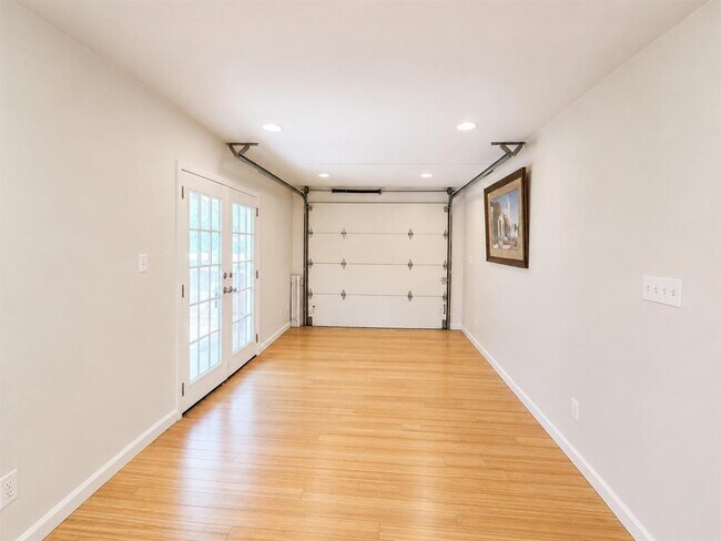 Photo - 4516 Russell Dr