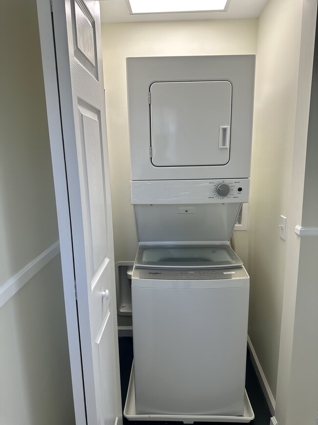 Photo - 546 Matthew Dr