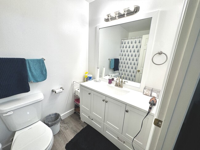 Photo - Nottingham Apartments
