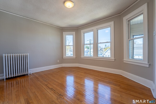 Photo - 47-49-49 Roxbury St Unit 3rd Floor