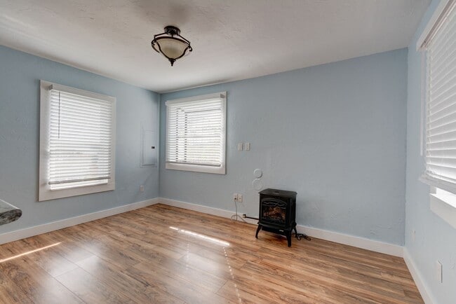 Photo - Downtown Studio Cottage