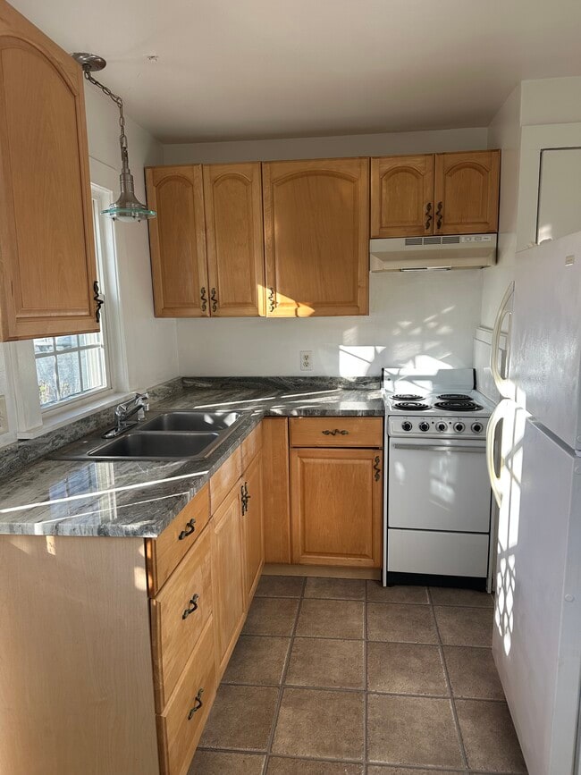 Photo - 227 Depot St