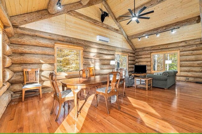 Photo - Furnished Log Cabin Extended Stay Summer Rental