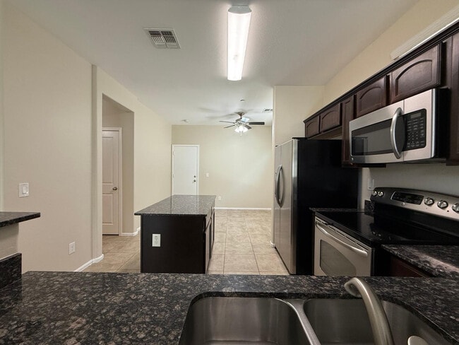 Photo - 2725 E Mine Creek Rd