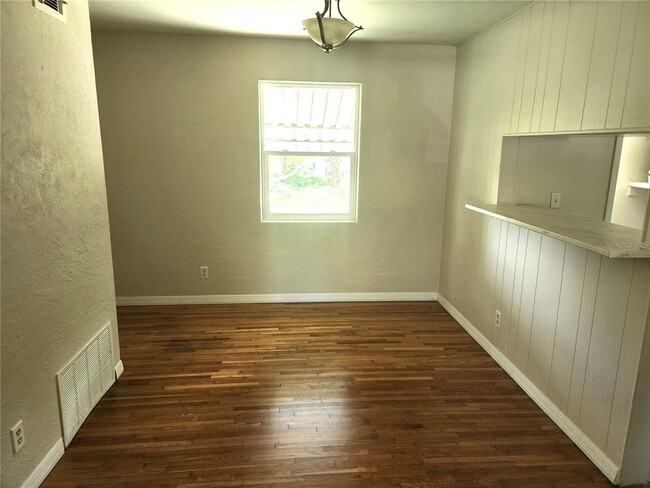 Photo - 554 Miriam Ave