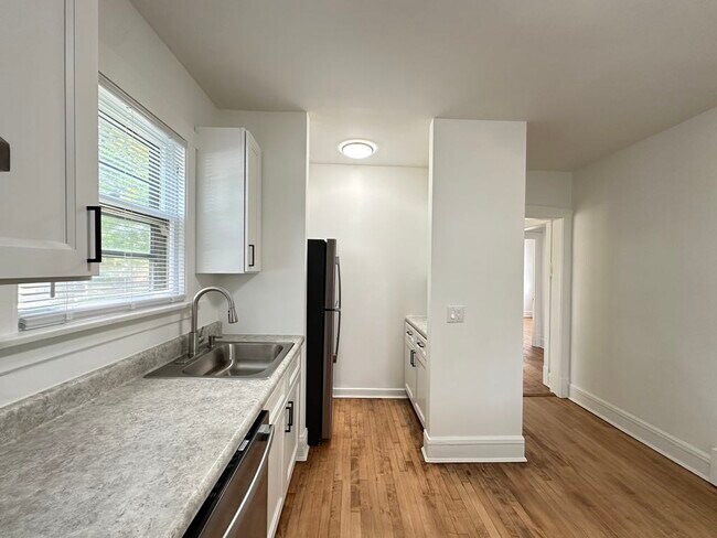 Photo - 5701 N Keystone Ave Unidad 2