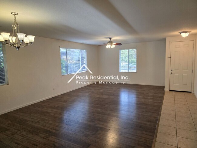 Photo - Spacious 4bd/2ba Plumas Lake Home!