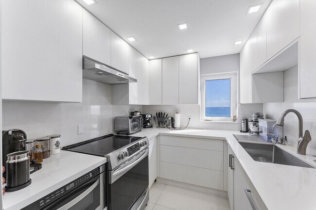 Photo - 4505 S Ocean Blvd Unidad 307