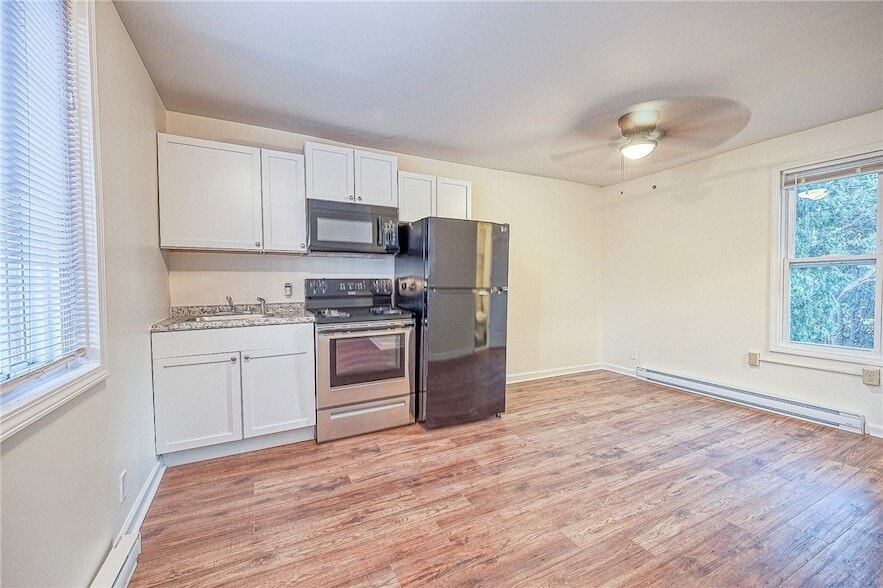 Photo - 427 Adams St Unit 3