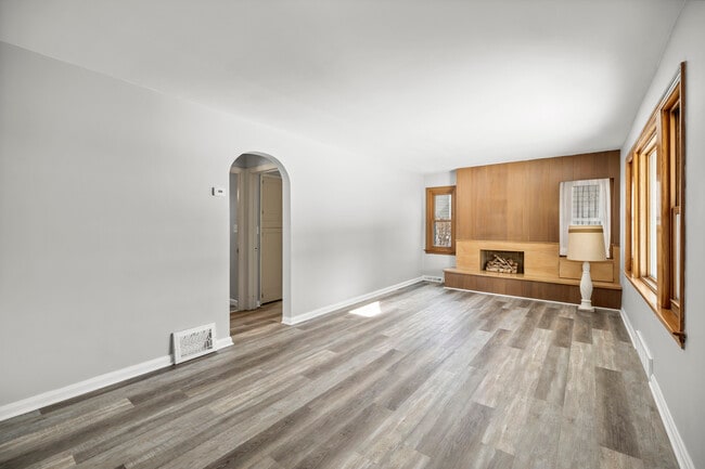 Photo - 1515 Longwood Dr