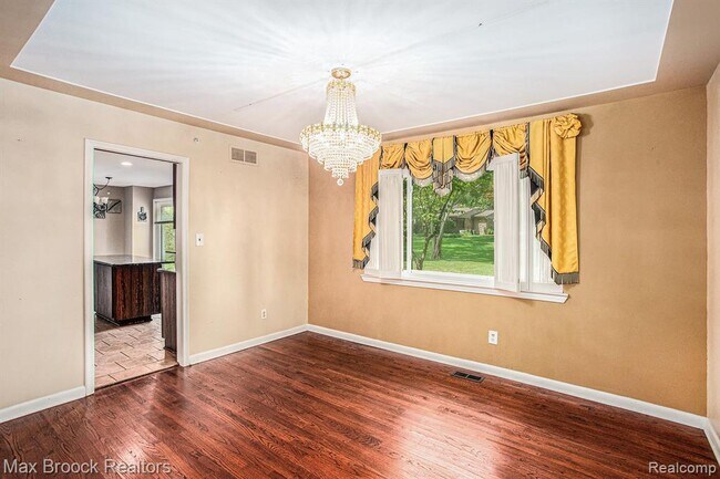 Photo - 5622 Powder Horn Dr