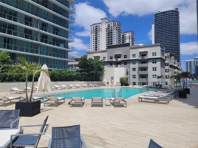 Photo - 1100 S Miami Ave