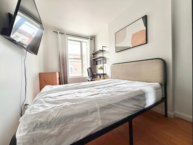 1993 3rd Ave Unit 2
