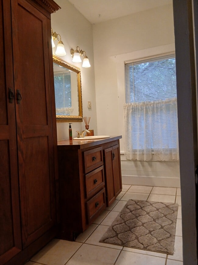 2121 7th Ave W Unit Main House