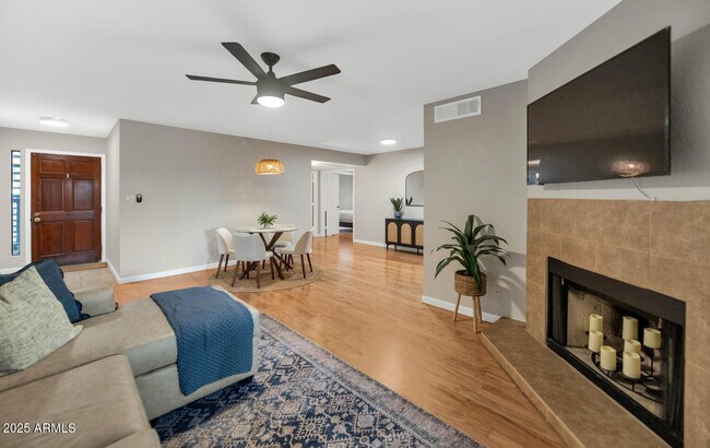 Photo - 9445 N 94th Pl Unidad 102