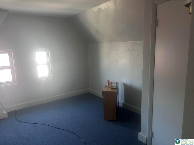 Photo - 146 W Broad St Unit 3rd floor