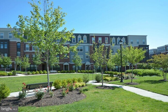 Photo - 3989 Norton Pl Unidad 104