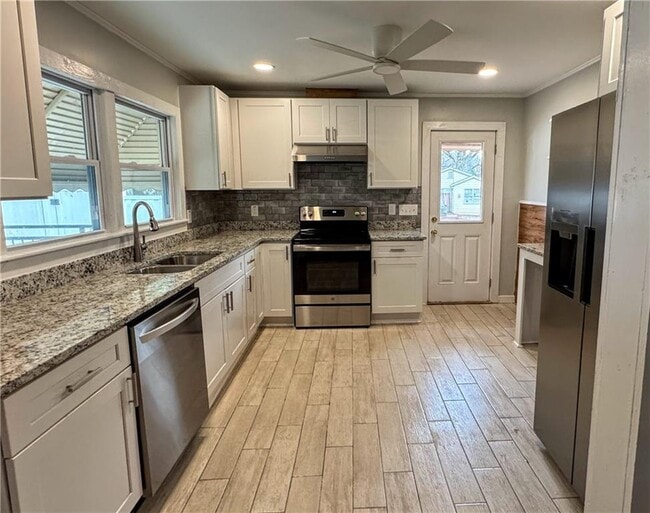 Photo - 649 Valley Brook Rd