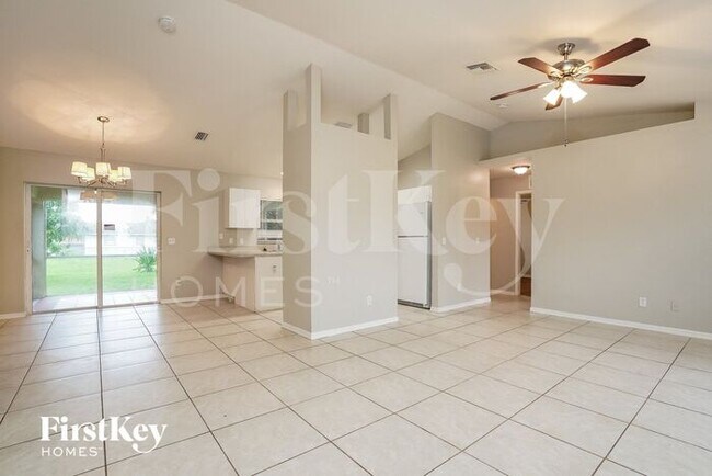 Photo - 1723 SW 2nd Ave