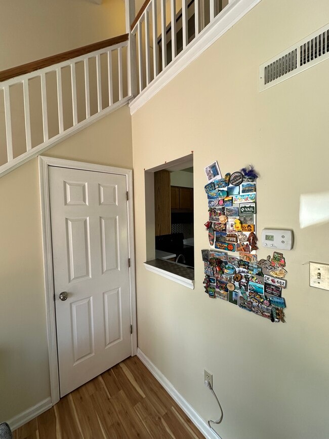 Photo - 925 Rives St