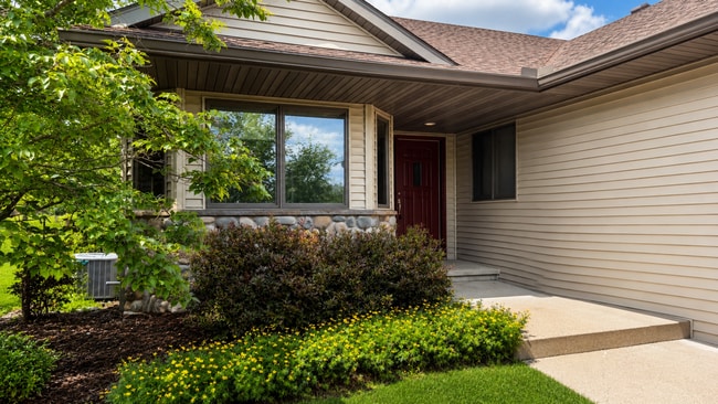 Building Photo - Nice 3 Bedroom 3 Bathroom Twinhome in River Falls