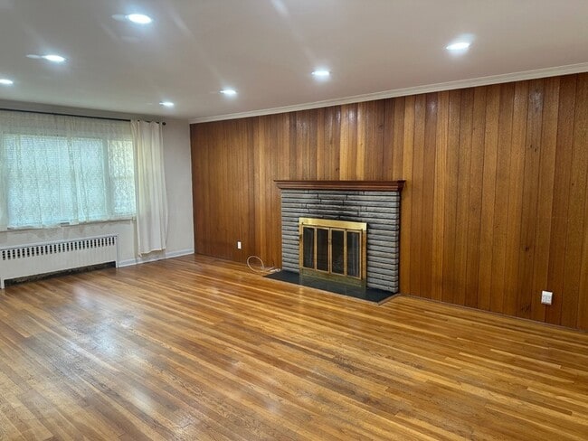 Building Photo - 0 Elm Ave Rental
