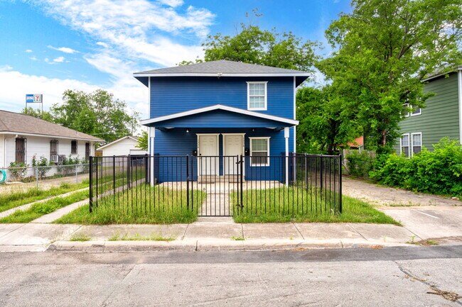 Photo - 1336 W Ridgewood Ct