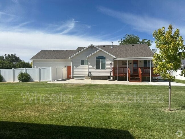 Building Photo - 3041 W 3450 N Rental