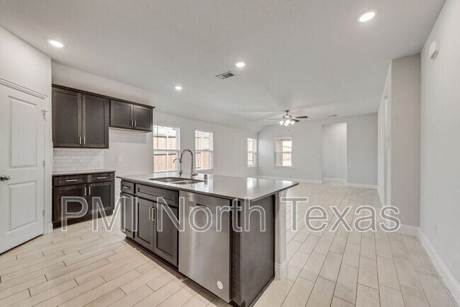 Photo - 512 Tartane Dr