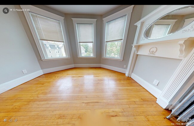 Building Photo - 13 Pleasant St Unit 2 Rental