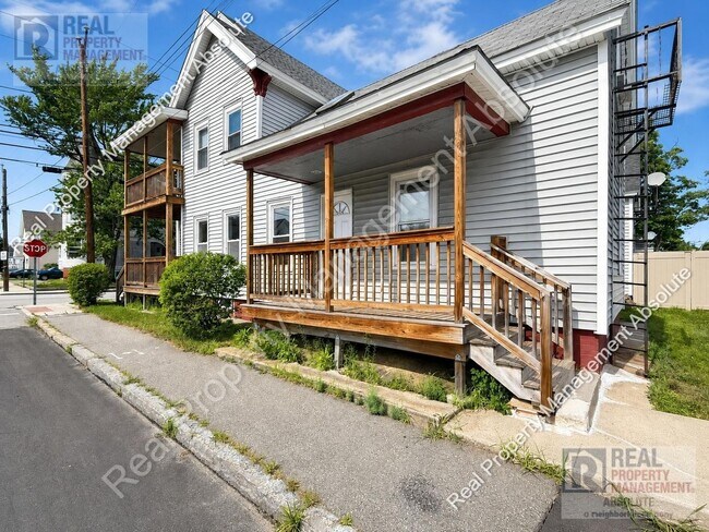 72-74-74 Kinsley St Unit 74A